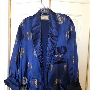 Robe. Vintage Chinese 1950s. Unisex. Size Medium to Large